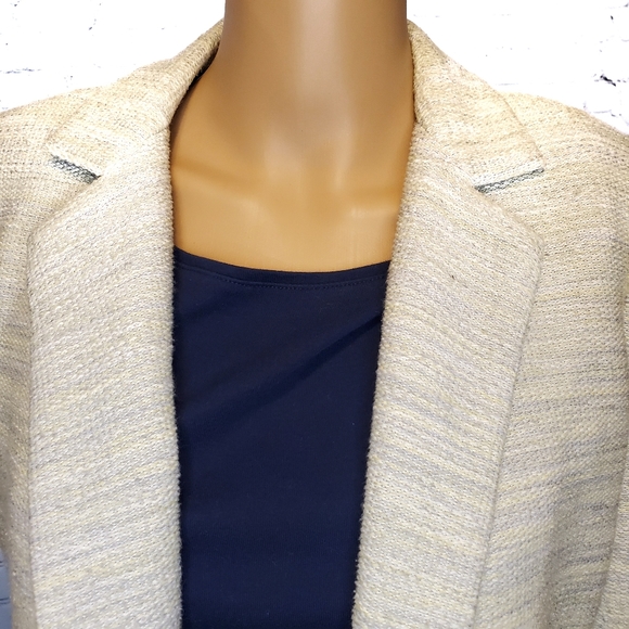 CAbi Lemonzest Single Button Closure Tweed Blazer - Picture 6 of 8